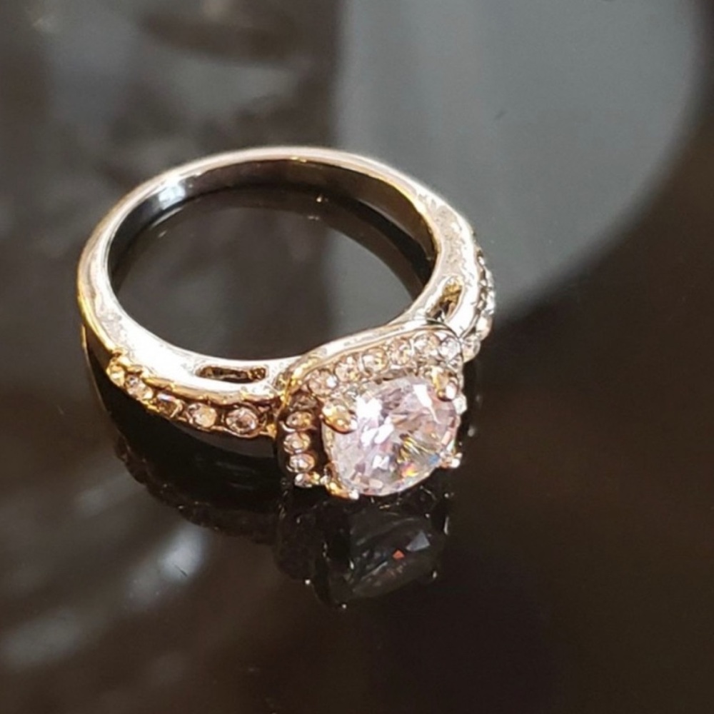 New Mojssanite Diamond 14k White Gold 1 CT Round Cut Ring - Picture 4 of 16